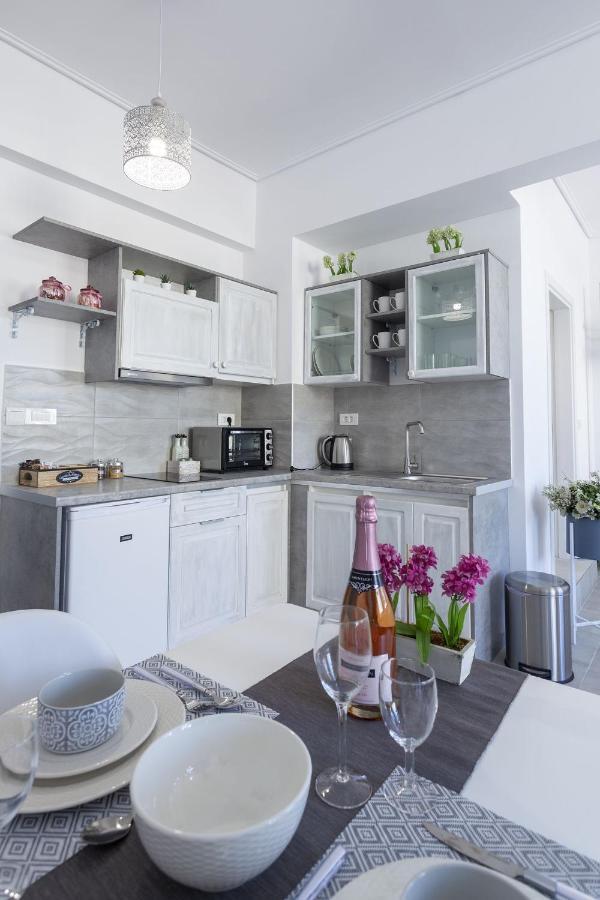 Fedias Luxury Flat Psyrri Square Apartment Athena Bagian luar foto